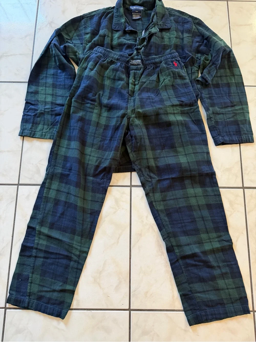 Polo by Ralph Lauren Two Pc Pajamas Green / Blue plaid size medium